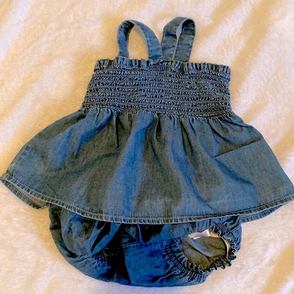 Old Navy two price set - 12-18 month